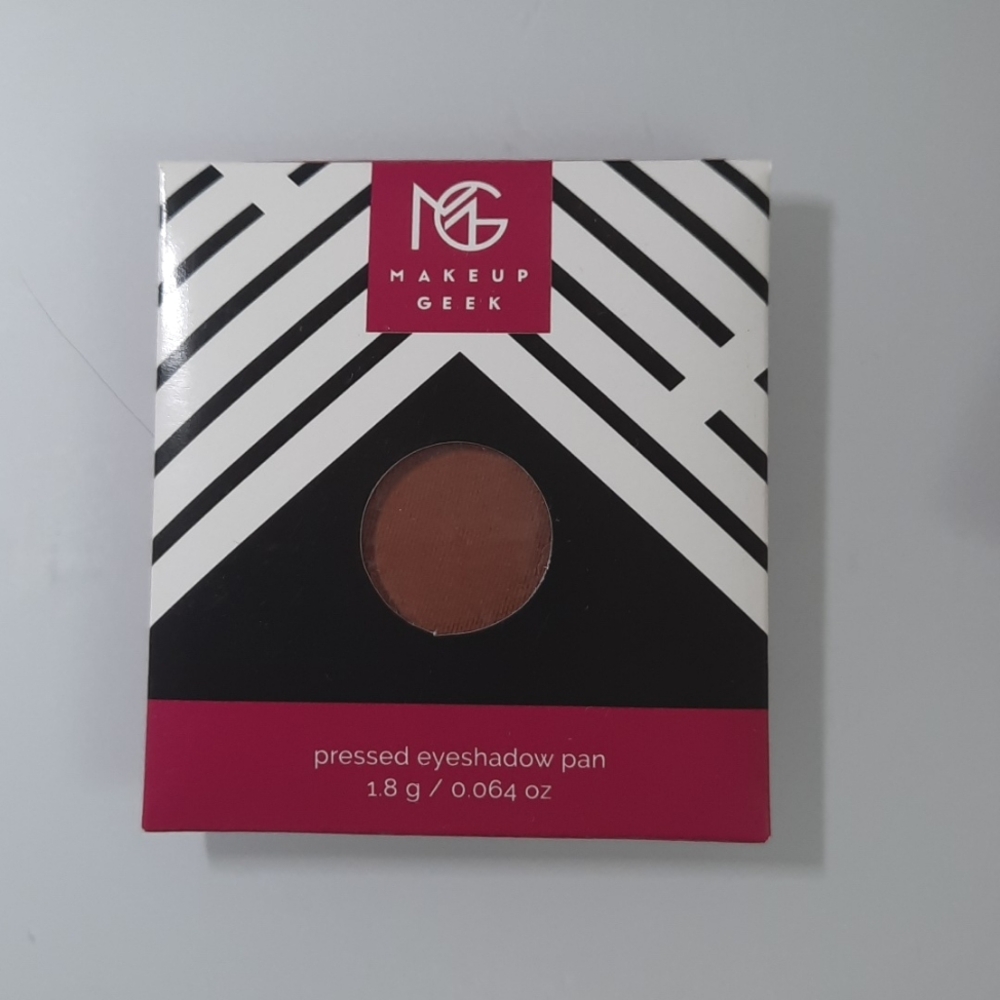 Makeupgeek eyeshadow in cocoa bear